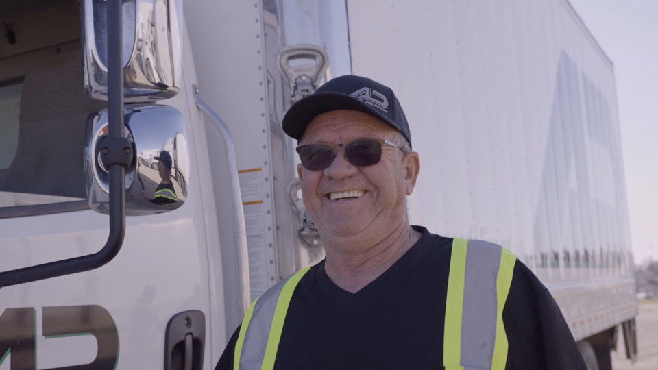 2021-10-29 Henry Wall of Aero Delivery Named Recipient of the 2021 STA VOLVO Trucks Canada Driver of the Year Award