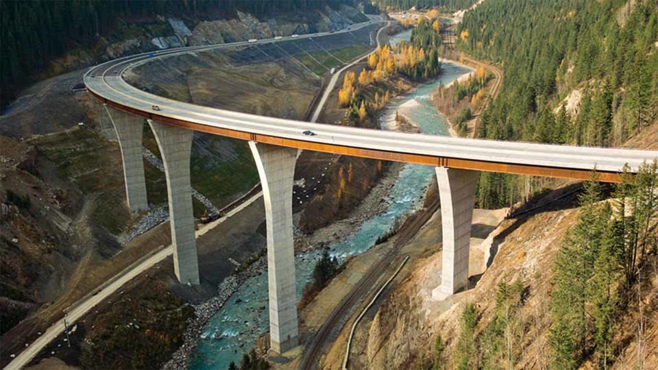 Kicking Horse Canyon stretch of Hwy 1 closing for a month for construction